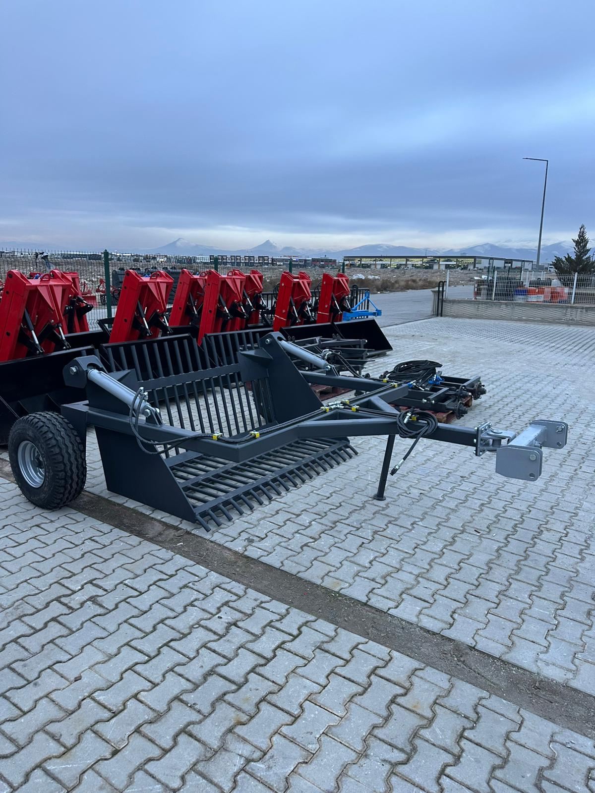 Ağır Tip Taş Toplama Tırmığı - Görsel 2