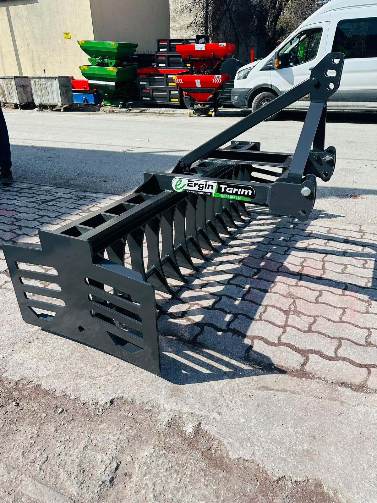 Taş Toplama Tırmığı